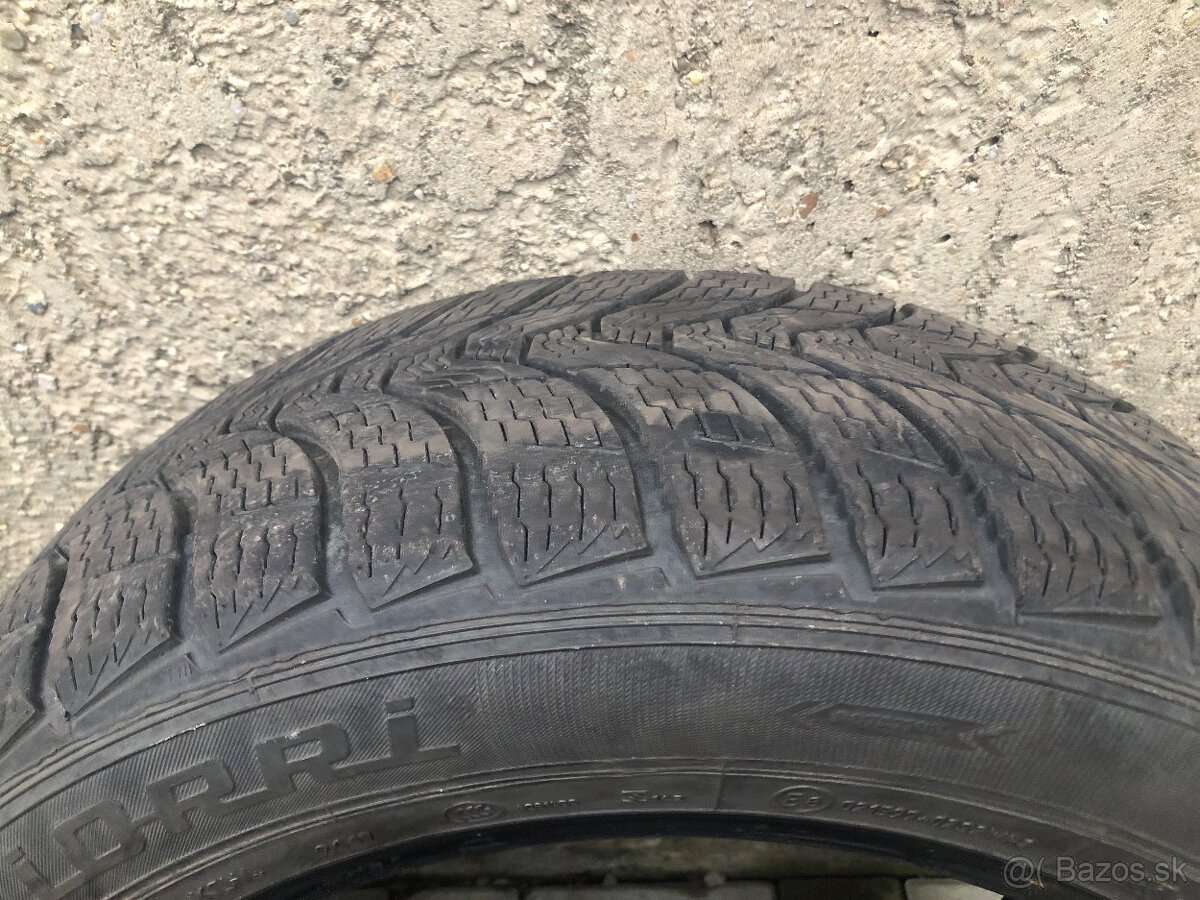 Zimne pneu 205/55 R16 - 2