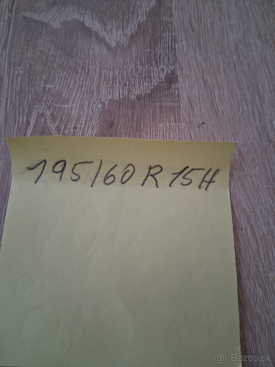 Zimne pnuematiky 195/60 R15 - 2