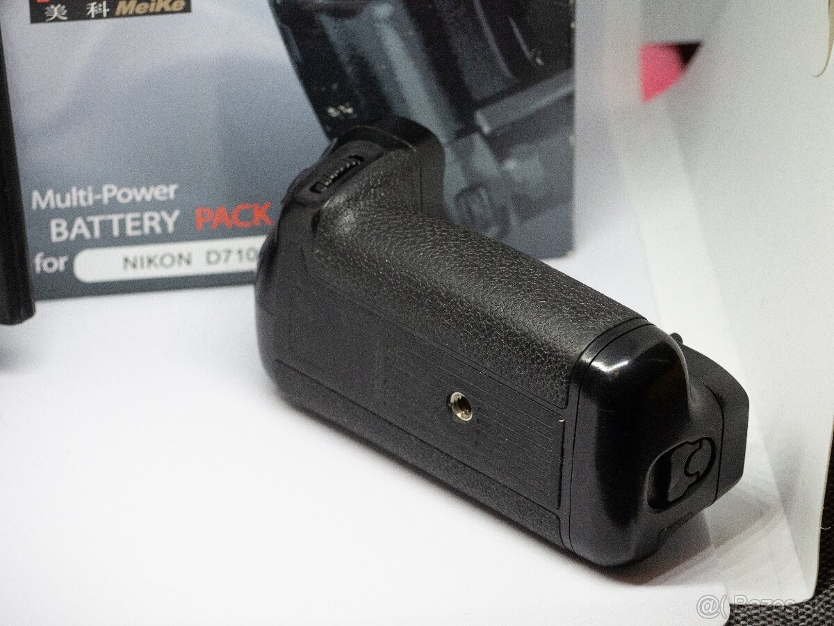 Batériový grip, battery grip Meike MK-D7100 - 2