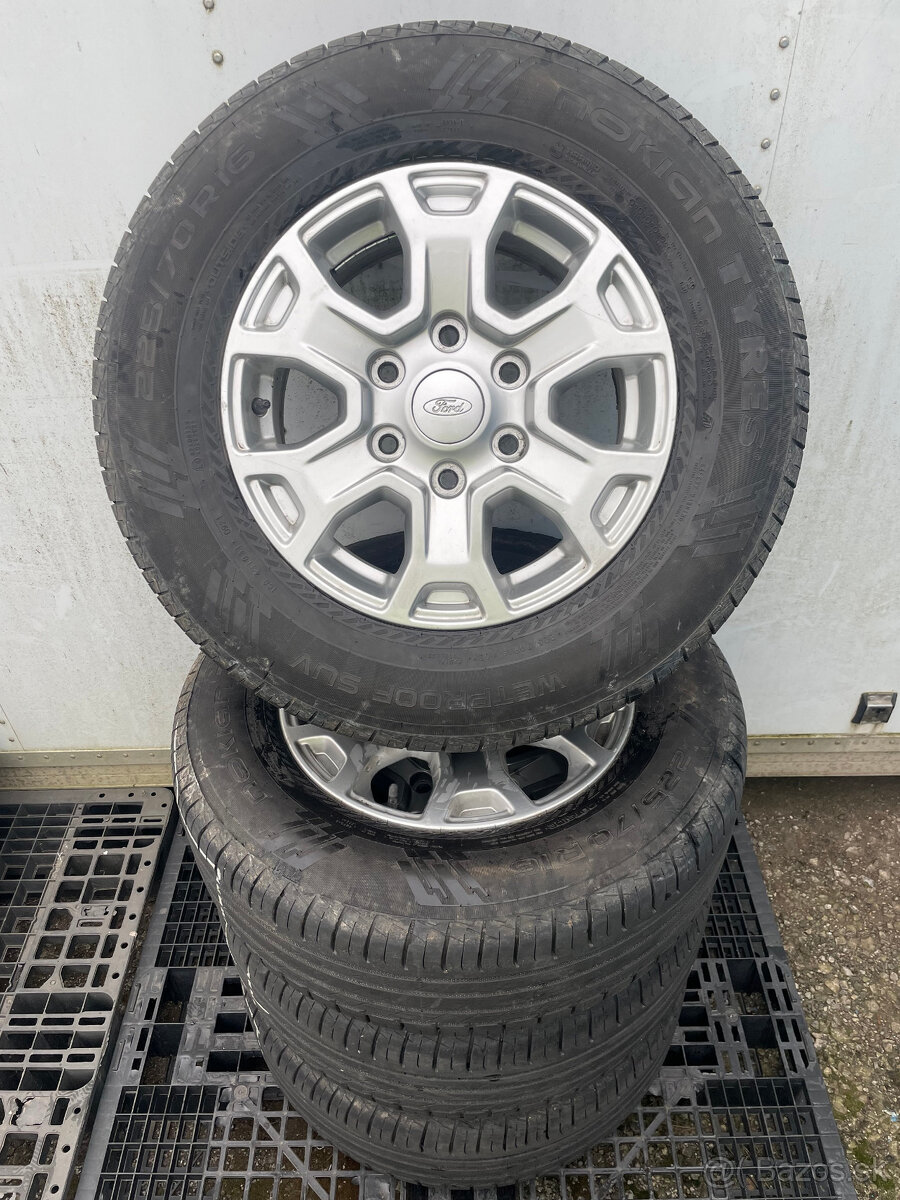 PREDÁM sadu 16" ALU disky Ford + letné pneumatiky NOKIAN - 2