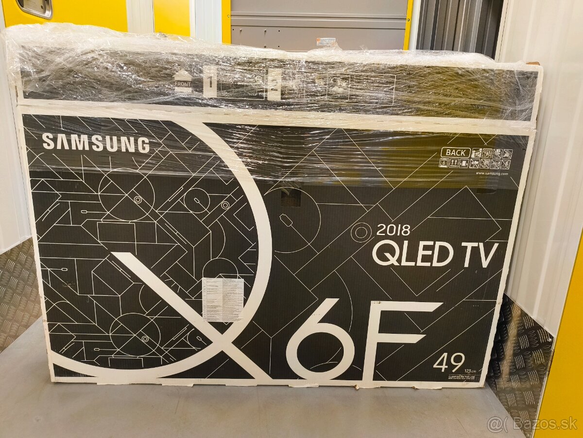 SAMSUNG QLED TV 4K UHD 49" - 2