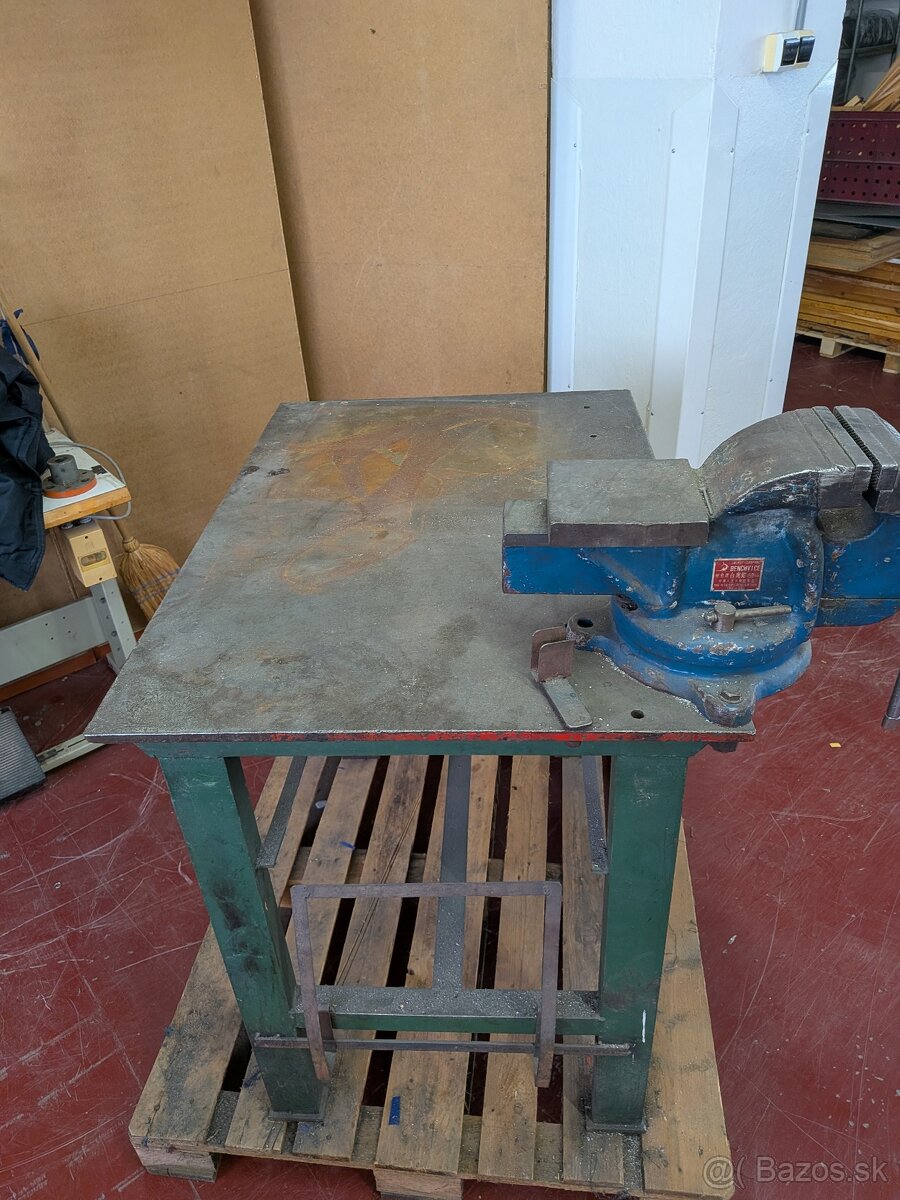 Predám pracovný stôl - 2