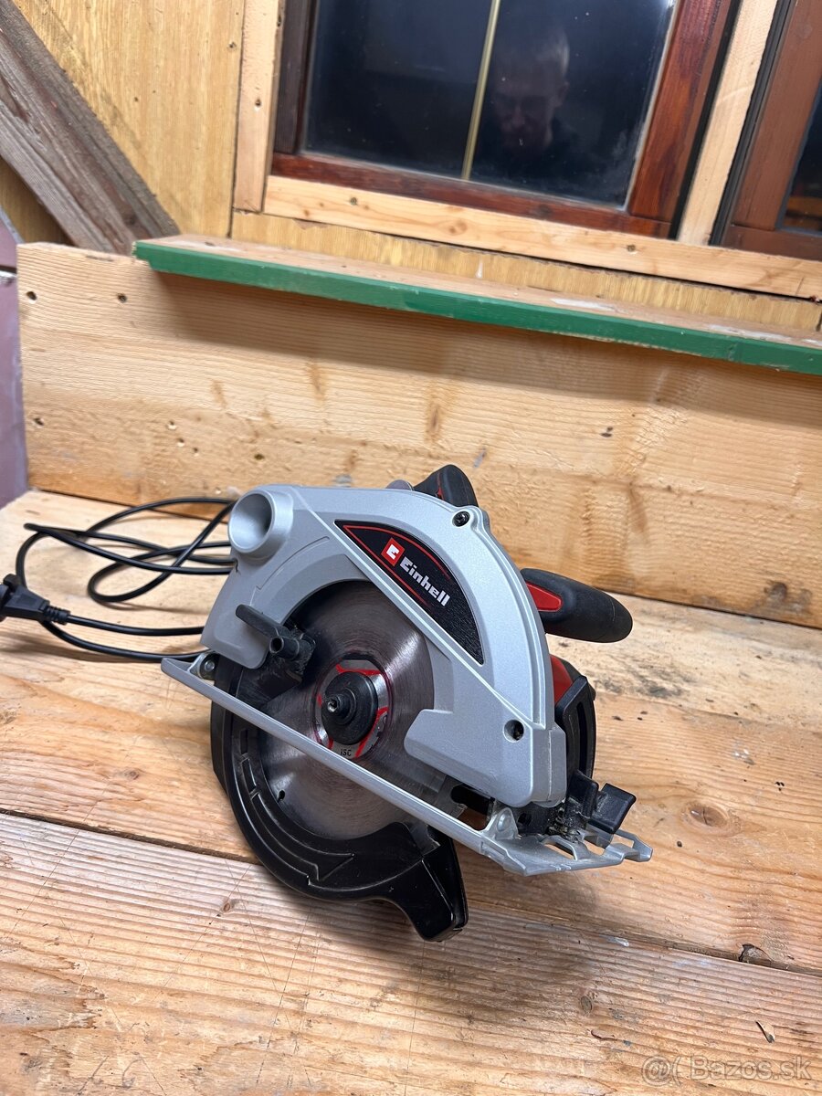 Okružná píla Einhell tc-cs 1410. - 2