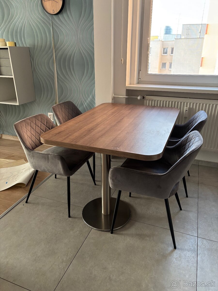 Stol a stolicky - 2