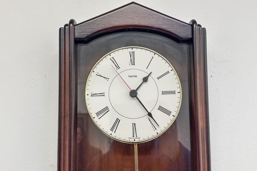 Hodiny Hermle rádiom riadené - 2