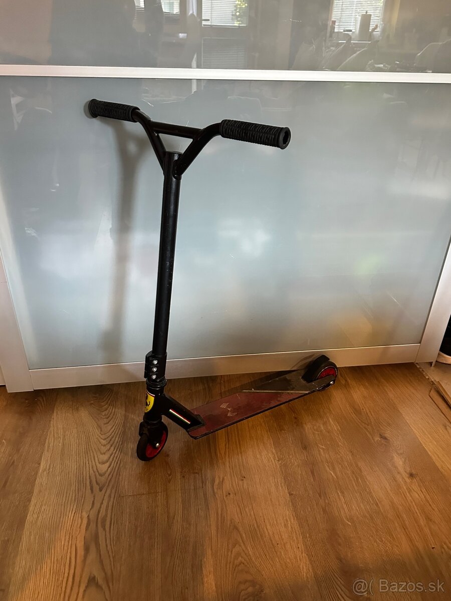 Kolobežka Ferrari 100 cm - 2