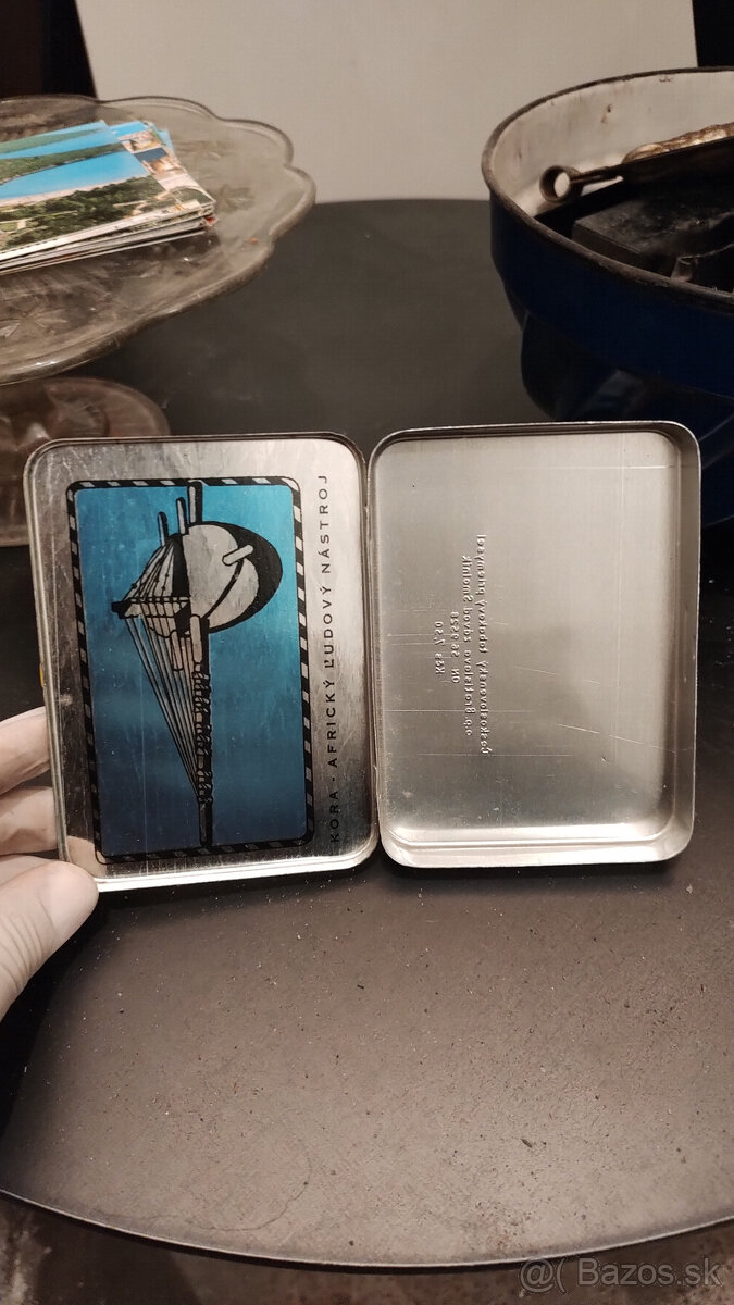 retro plechovky - 2