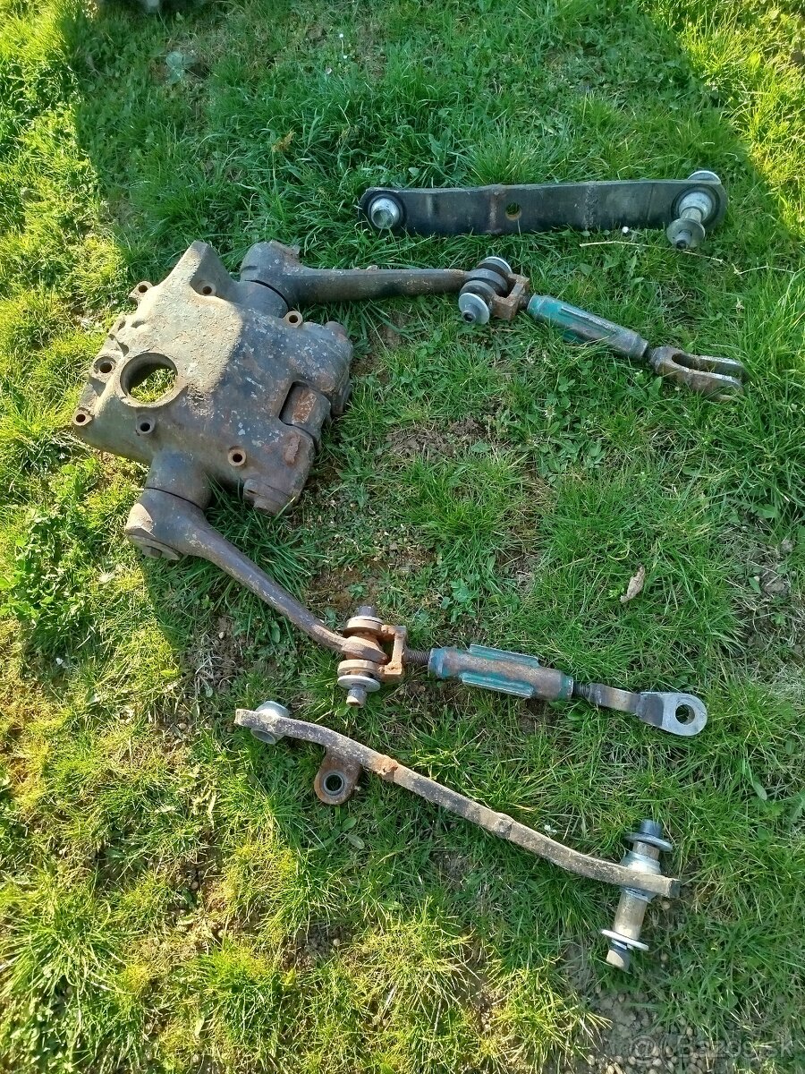 Veko hydrauliky Zetor - 2