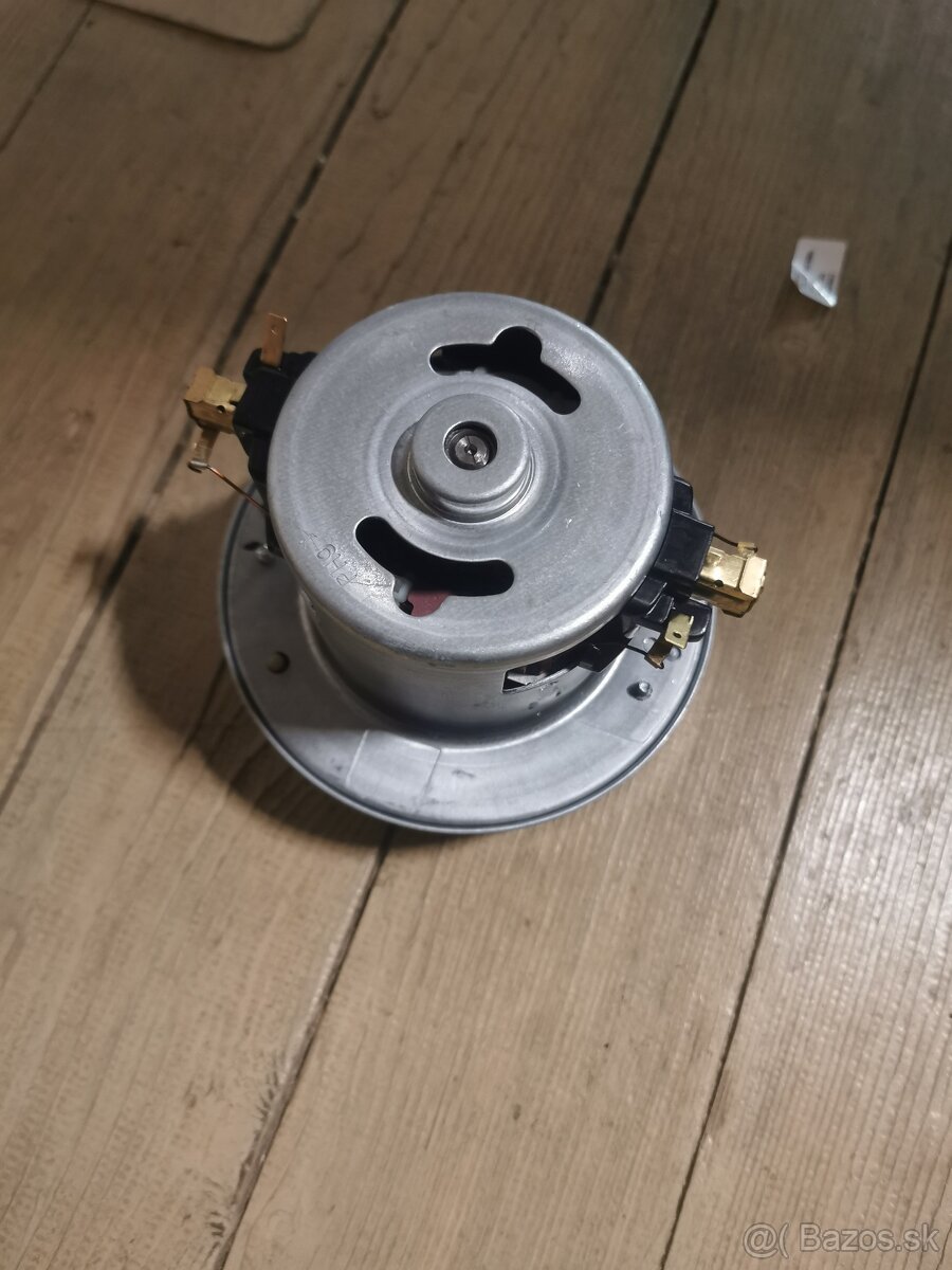 Predám motory elektrolux AEG 2000w - 2