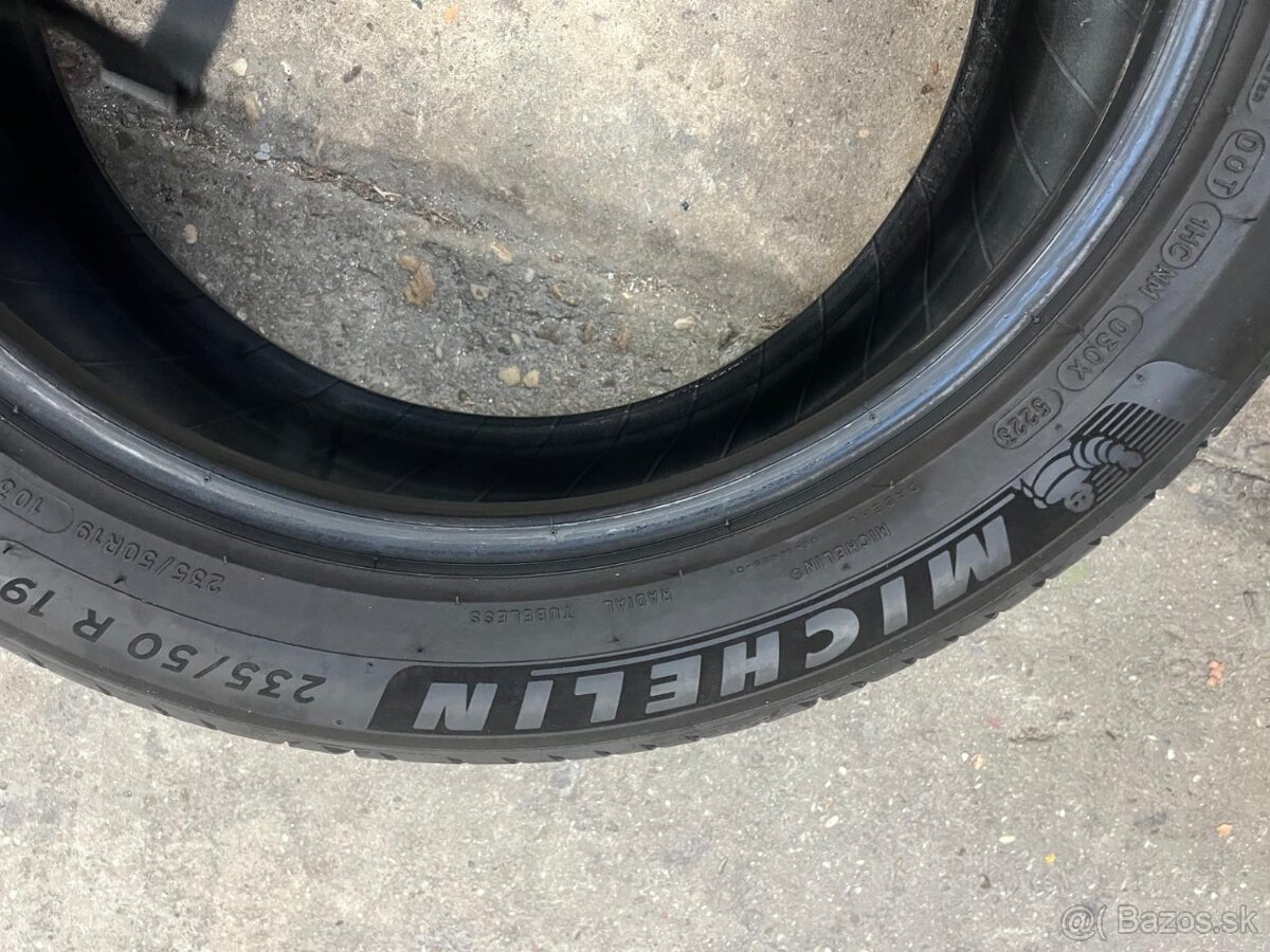 Predám letné pneumatiky Michelin 235/50 r19 - 2