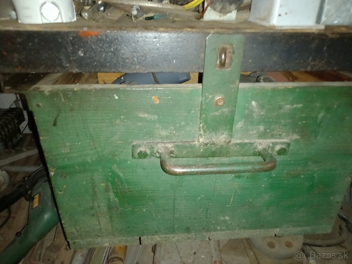Pracovny stol - 2