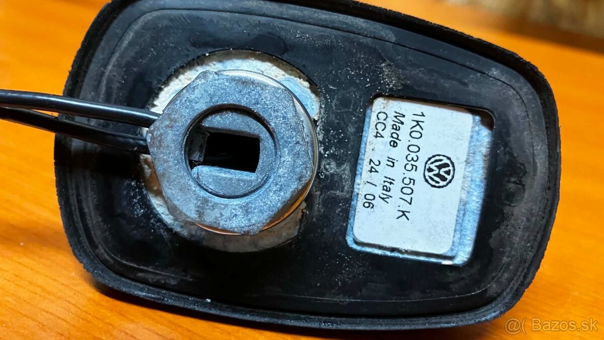 Strešná anténa na passat b6 combi - 2