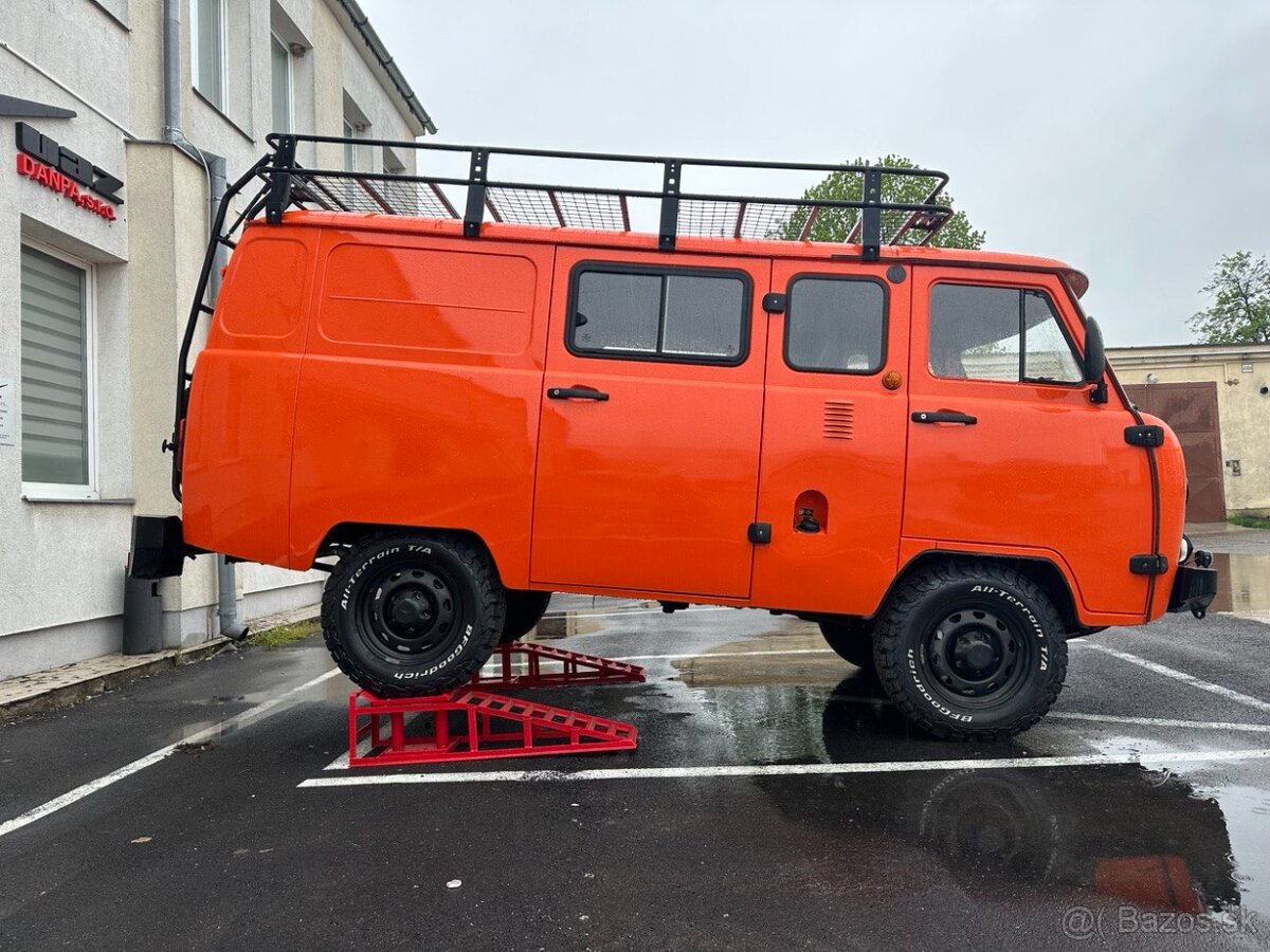 UAZ 2206 2.7 4x4 - NOVÉ 2026 - 2