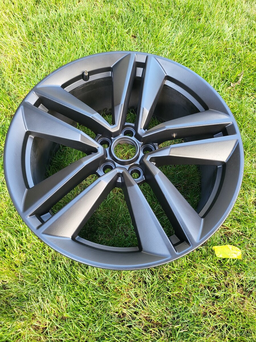 5X114,3 R19 Ford Mustang Alu disk 1ks - 2