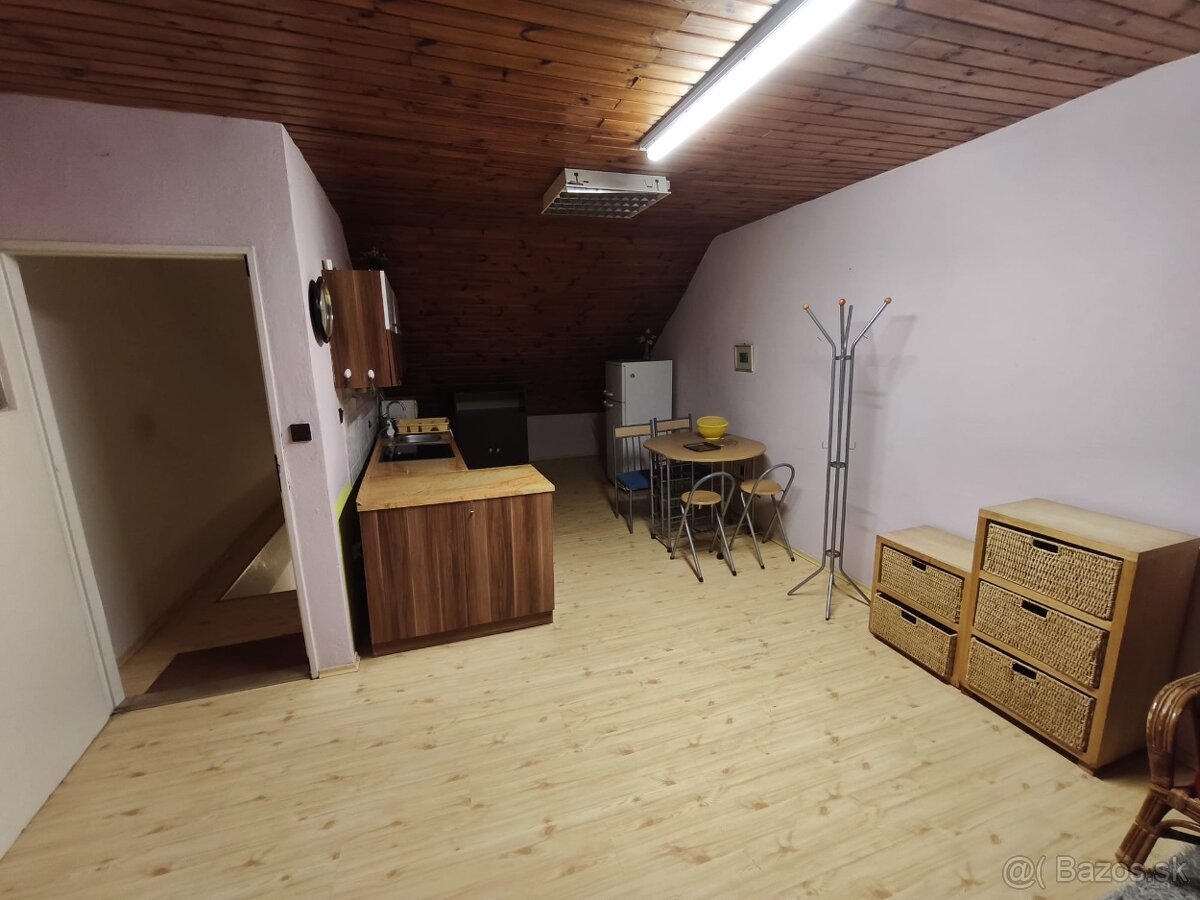 Prenájom bytu v tichej lokalite mesta - 2