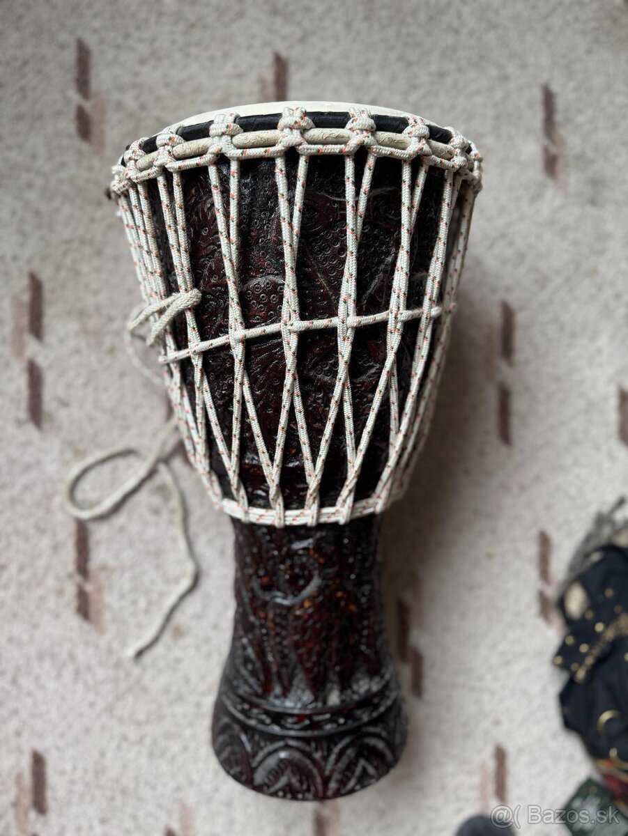 djembe dovezené z Indie priemer 22cm a výška 46 cm - 2