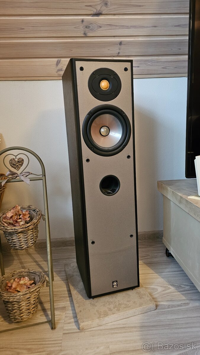 Stĺpové Hi-Fi reproduktory Yamaha NS-200 - 2