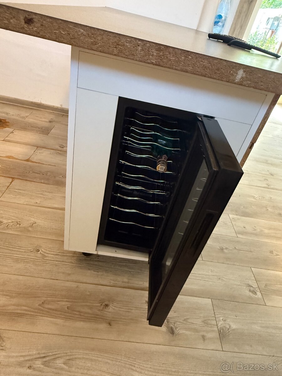 Kuchyna so spotrebičmi - 2