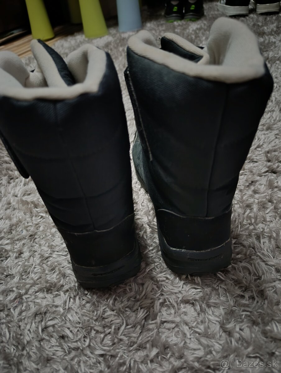 Zimné nepremokavé čižmy QUECHUA v.38 - 2
