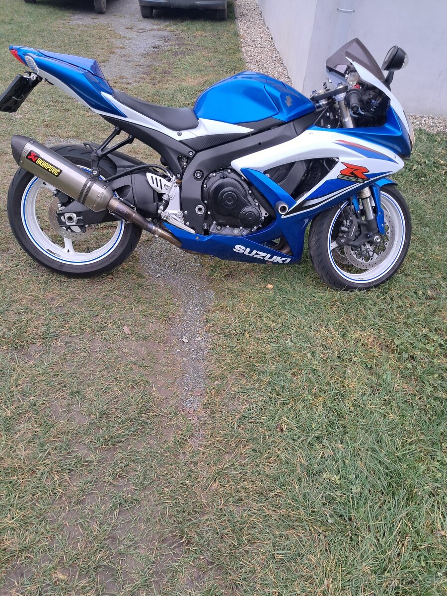 Suzuki gsxr 600 k9 - 2
