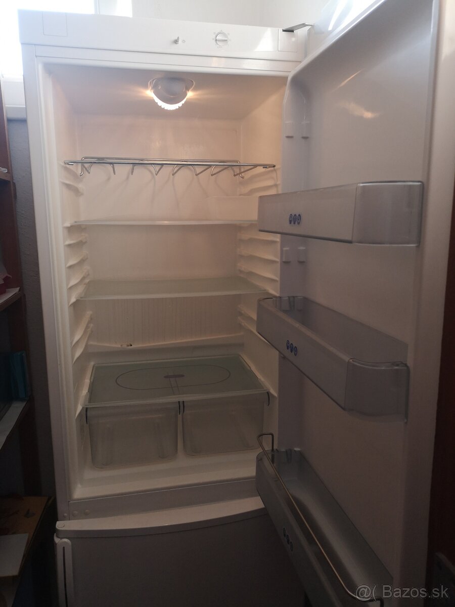 Chladnička s mraznickou - 2