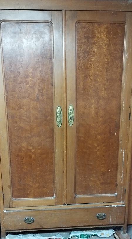 Predám starožitné skrine - 2