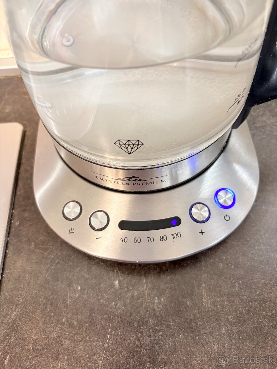 Rýchlovarná konvica - 2