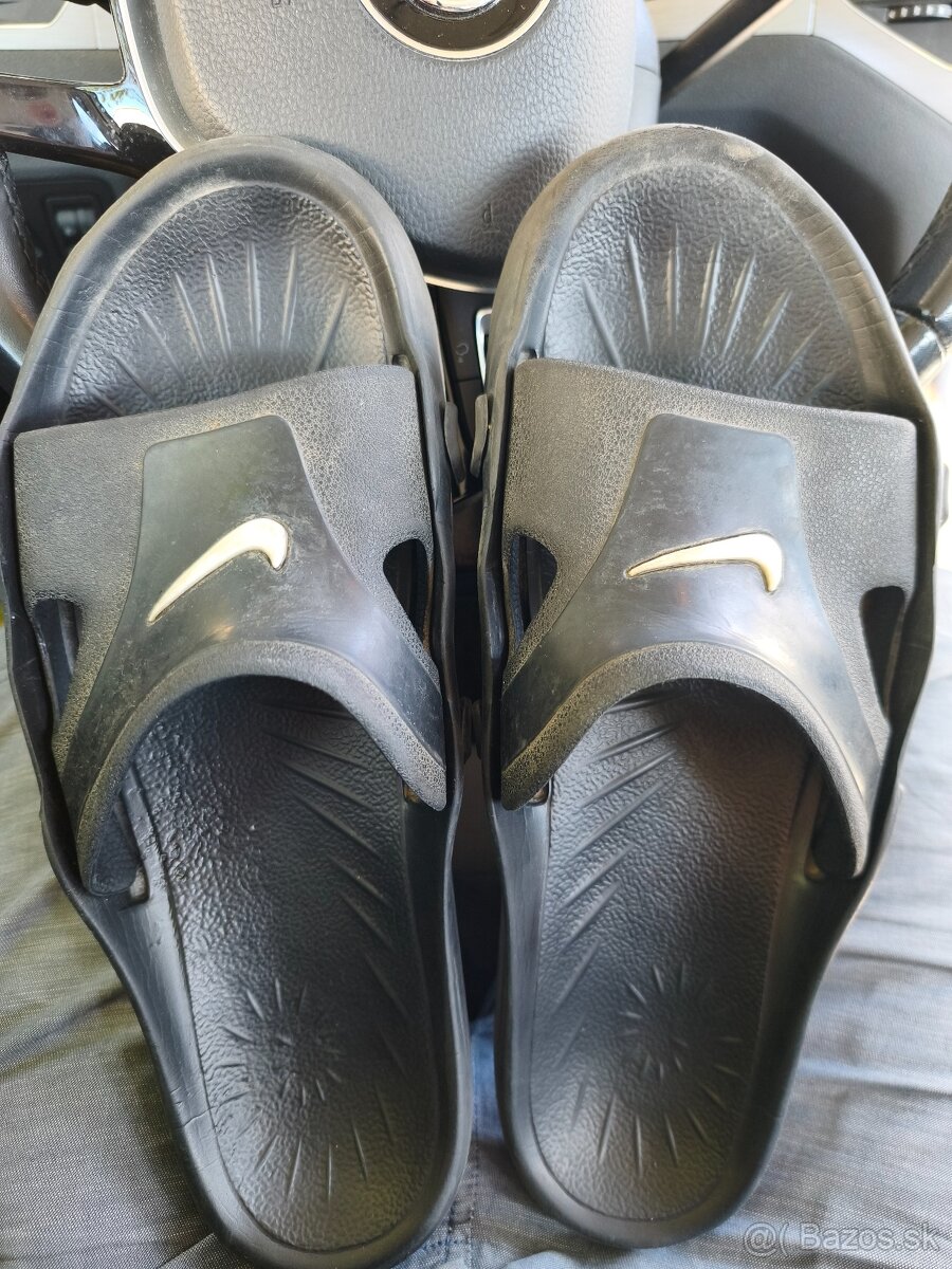 Šlapky Nike UK13 - 2
