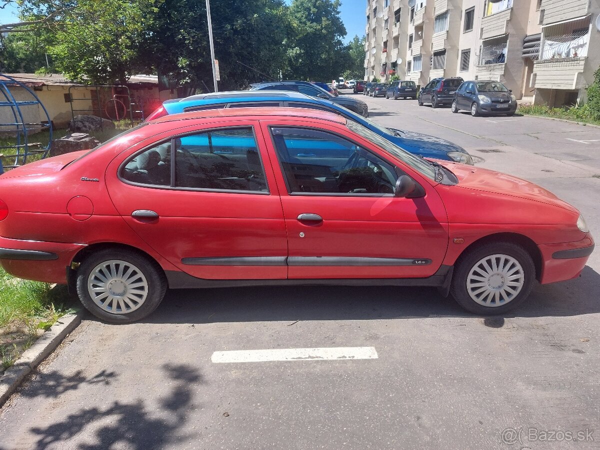 Renault Megane I 1,4 75 PS - 2