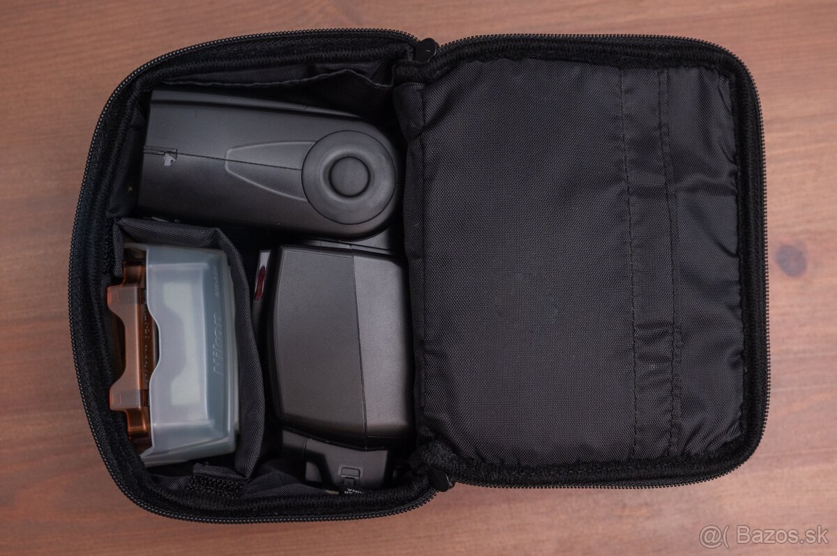 Nikon SB700 - 2