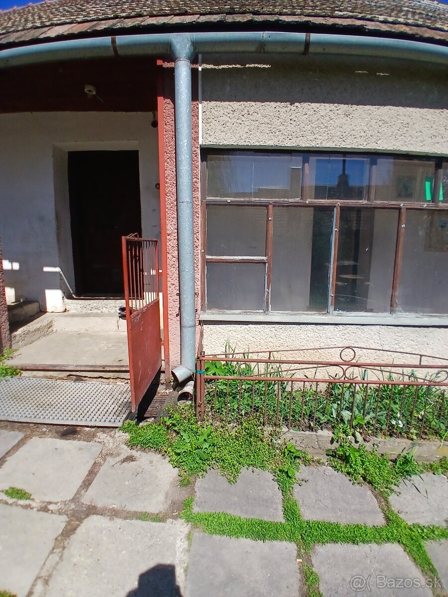 Predaj rodinný dom s veľkým pozemkom a zahradou - 2