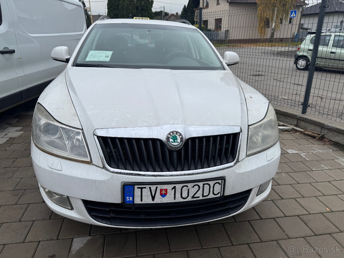 Škoda Octavia Combi 1.6 TDI CR DPF Ambiente - 2