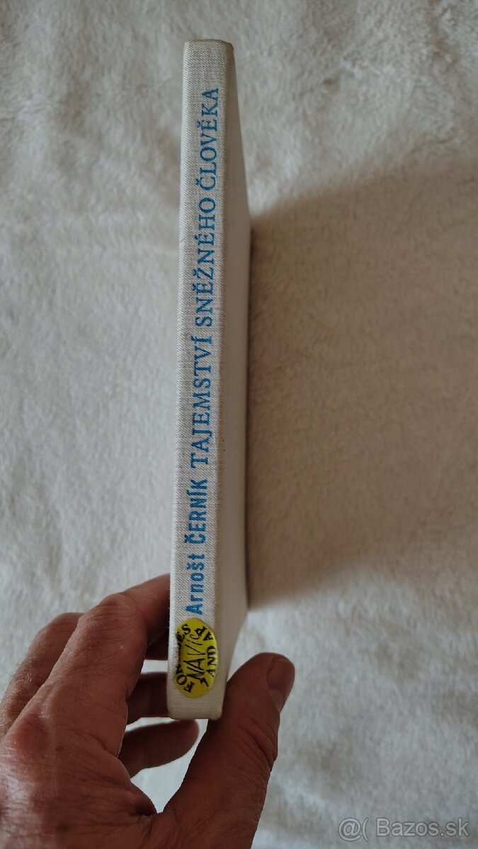 Arnošt Černík-Tajemství sněžného člověka.
- 2