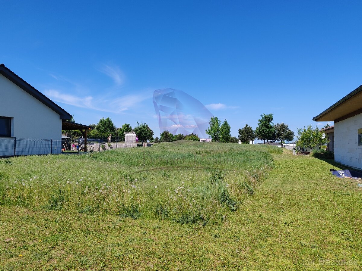 Stavebný pozemok v atraktívnej lokalite - 2