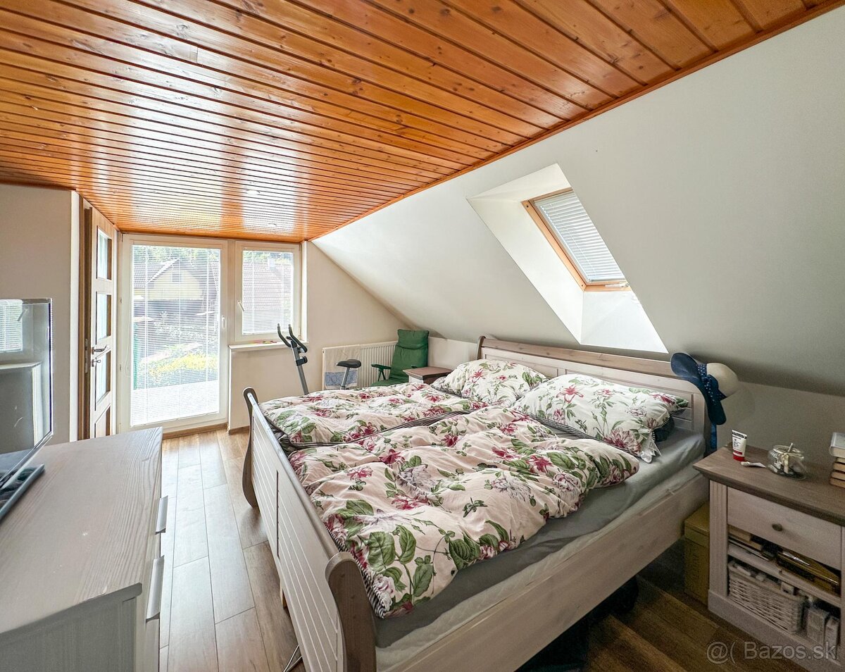 Slnečný rodinný dom v obci Hodruša - Hámre - 2