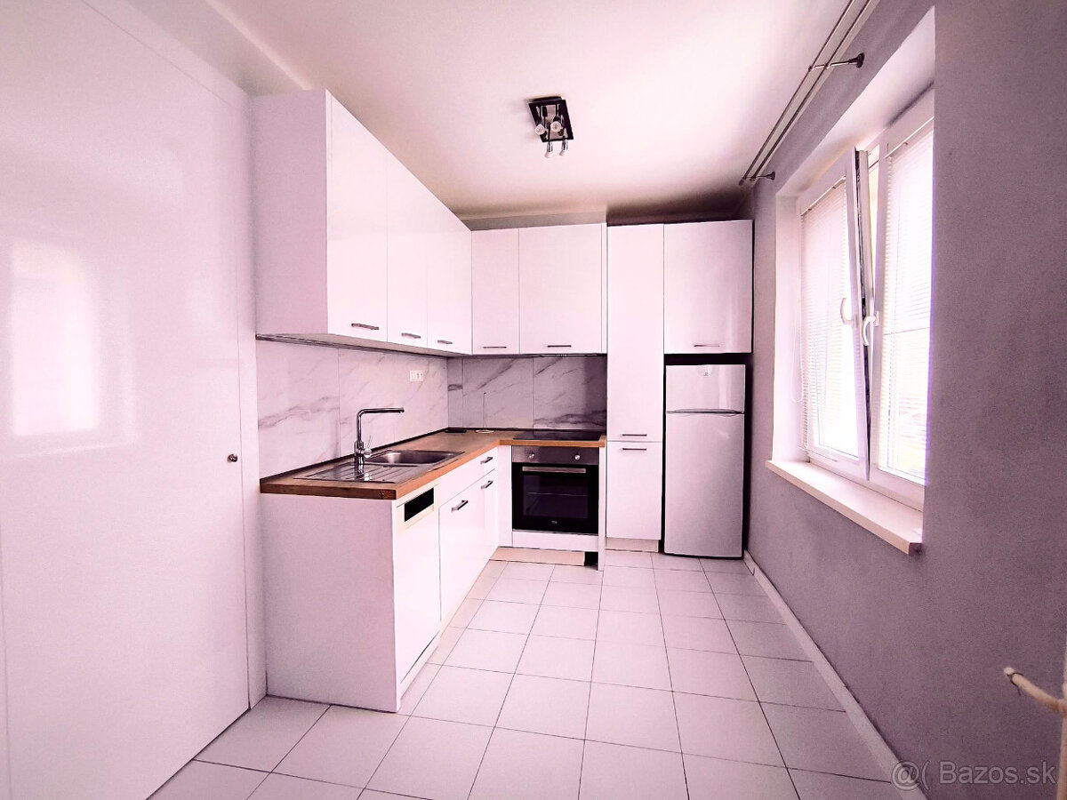 ‼️ PRENÁJOM - 2 IZBOVÉHO BYTU, PARTIZÁNSKE - CENTRUM ‼️ - 2