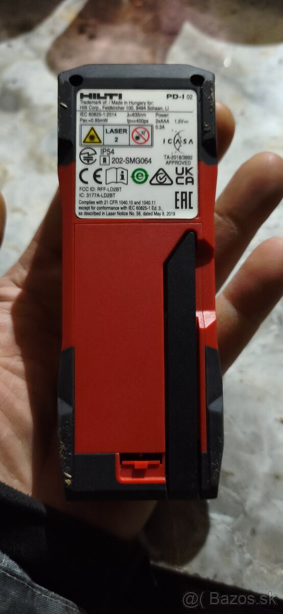 Hilti laserový diaľkomer - 2