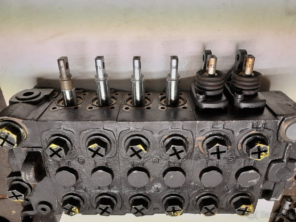 Hydraulický rozvádzač Hiab P70CF - 2