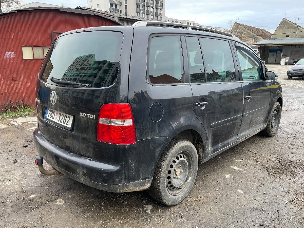 VW Touran 2.0 TDI - 2