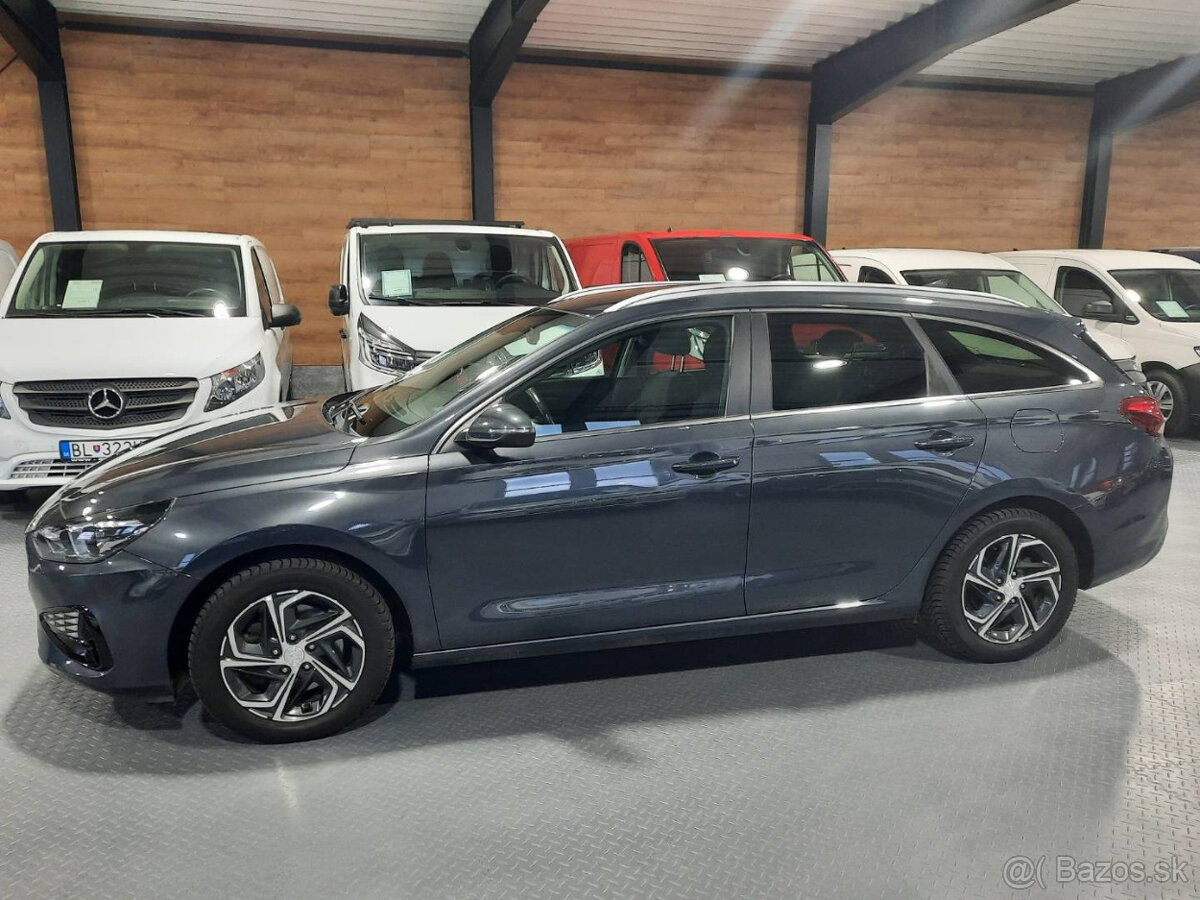 Hyundai i30 CW 1.6 CRDi Comfort - 2