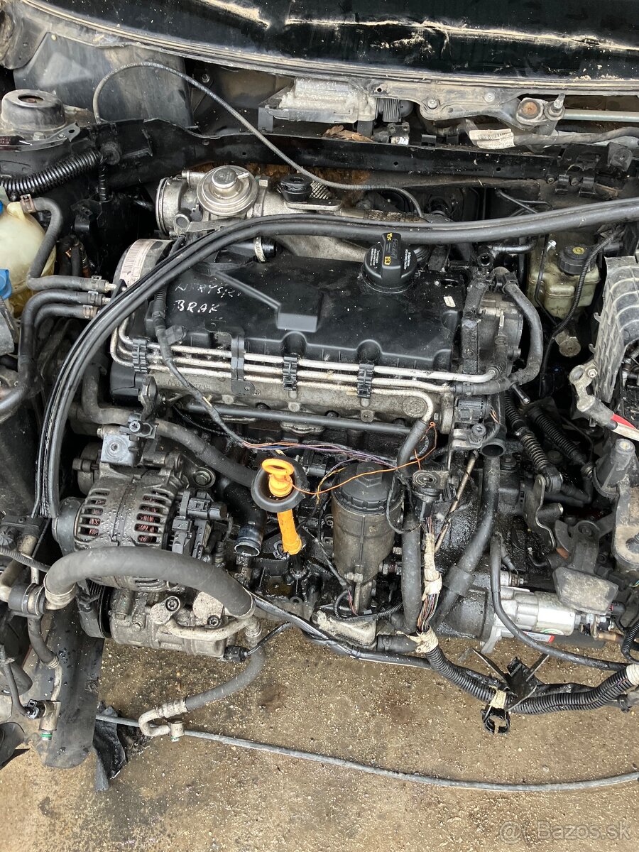 Motor skoda octavia 1,9tdi 77kw - 2