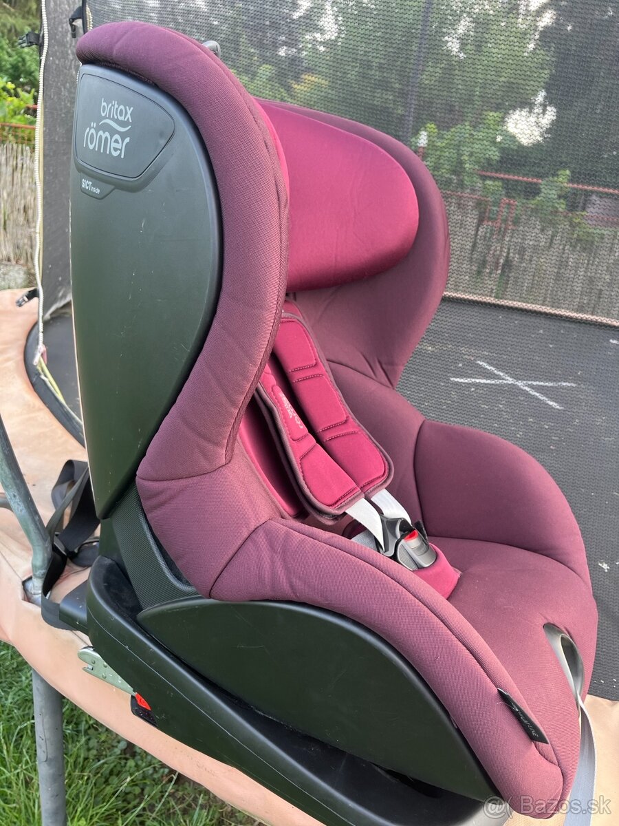Britax Römer Trifix 2 i-Size - burgundy - 2