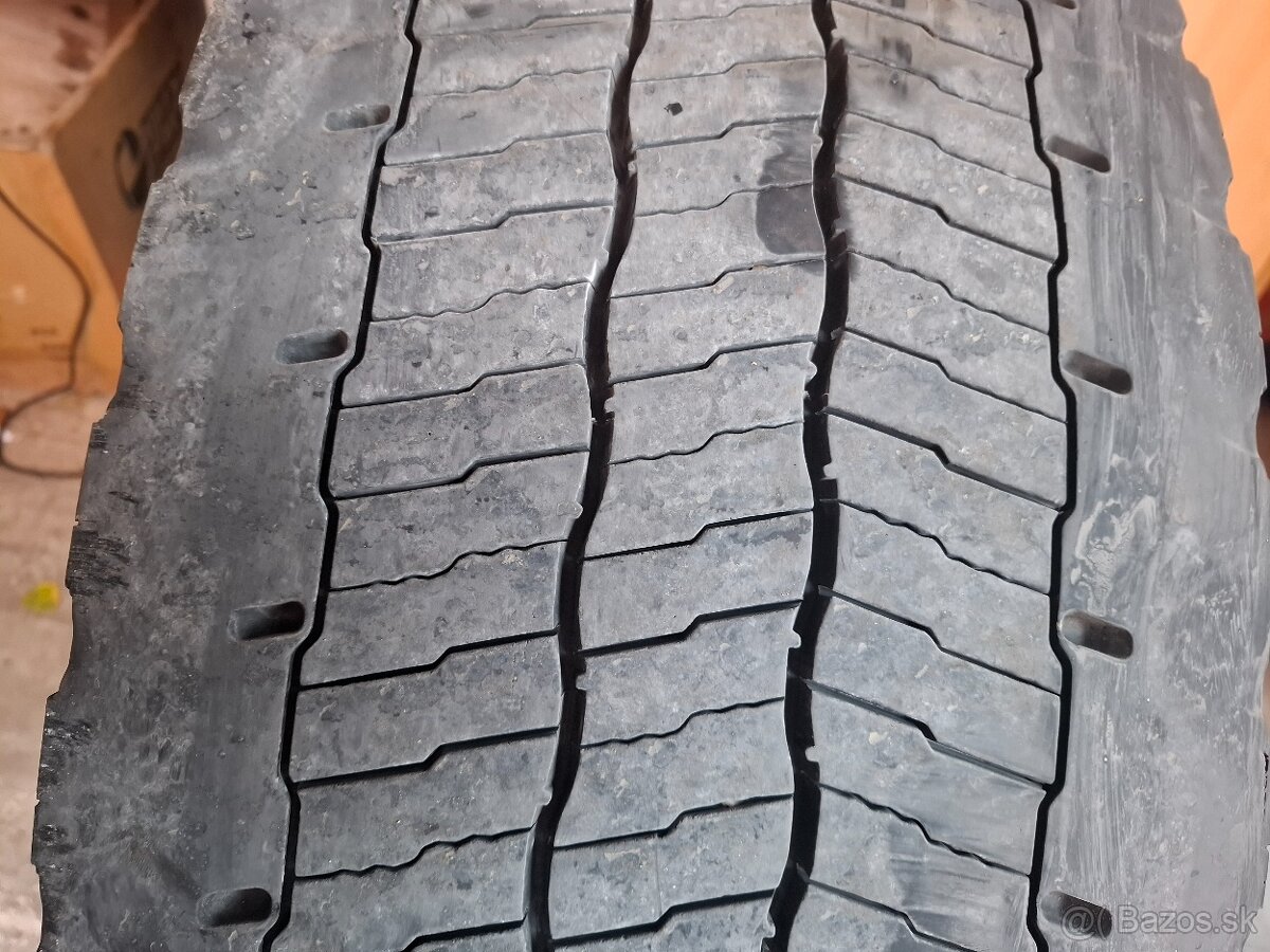 315/70 R22,5 Michelin X MULTI - 2