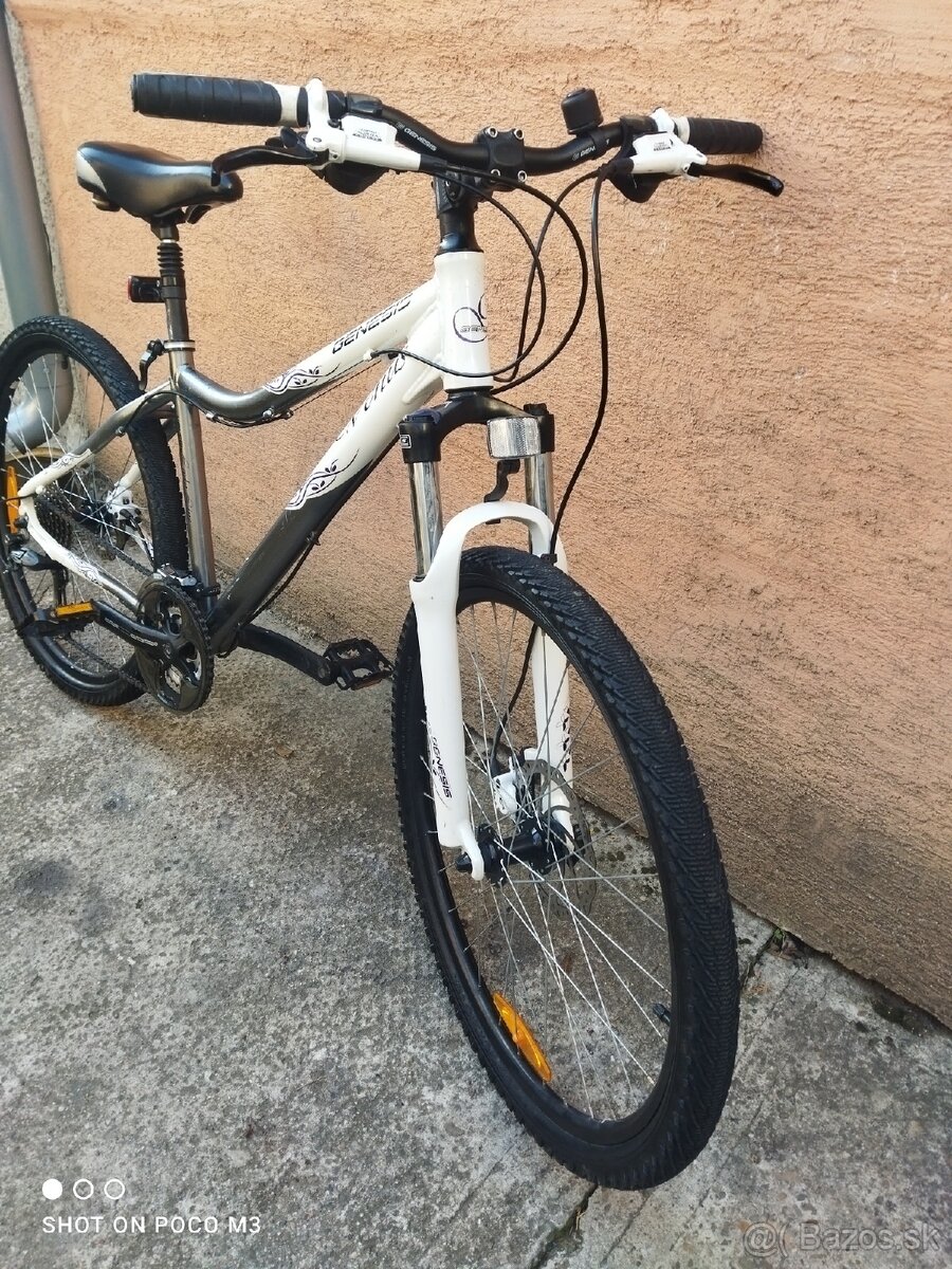Bicykel horský Genesis Venus - 2