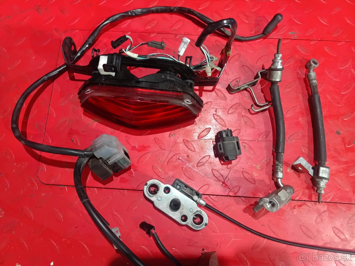 Predám ND Suzuki DL 650 V-strom do r.v. 2010 - 2