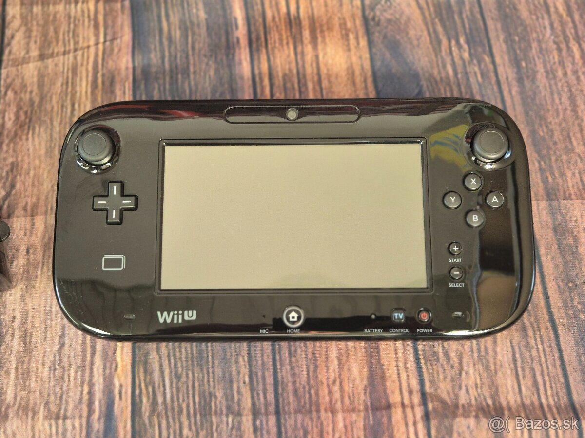 Nintendo Wii U, hry New Super Mario Bros U a Need for Speed - 2