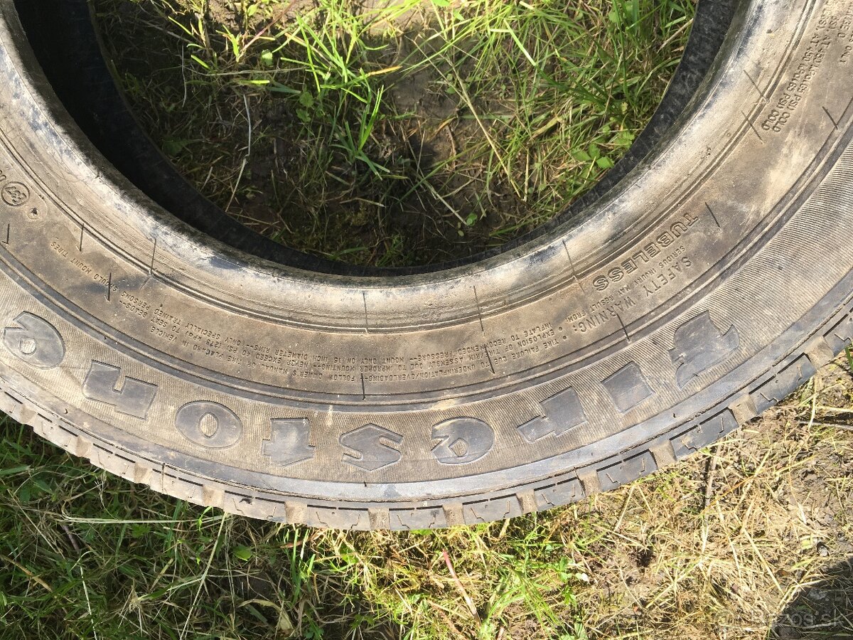Pneu 195/70 r15c - 2