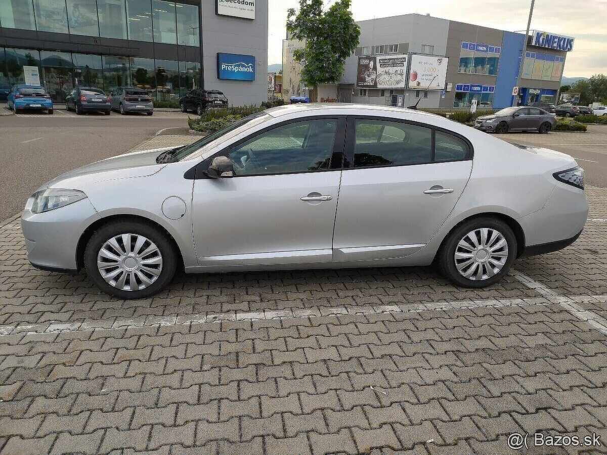 Elektromobil Renault Fluence Z.E. r.v.2012, dojazd 50km - 2