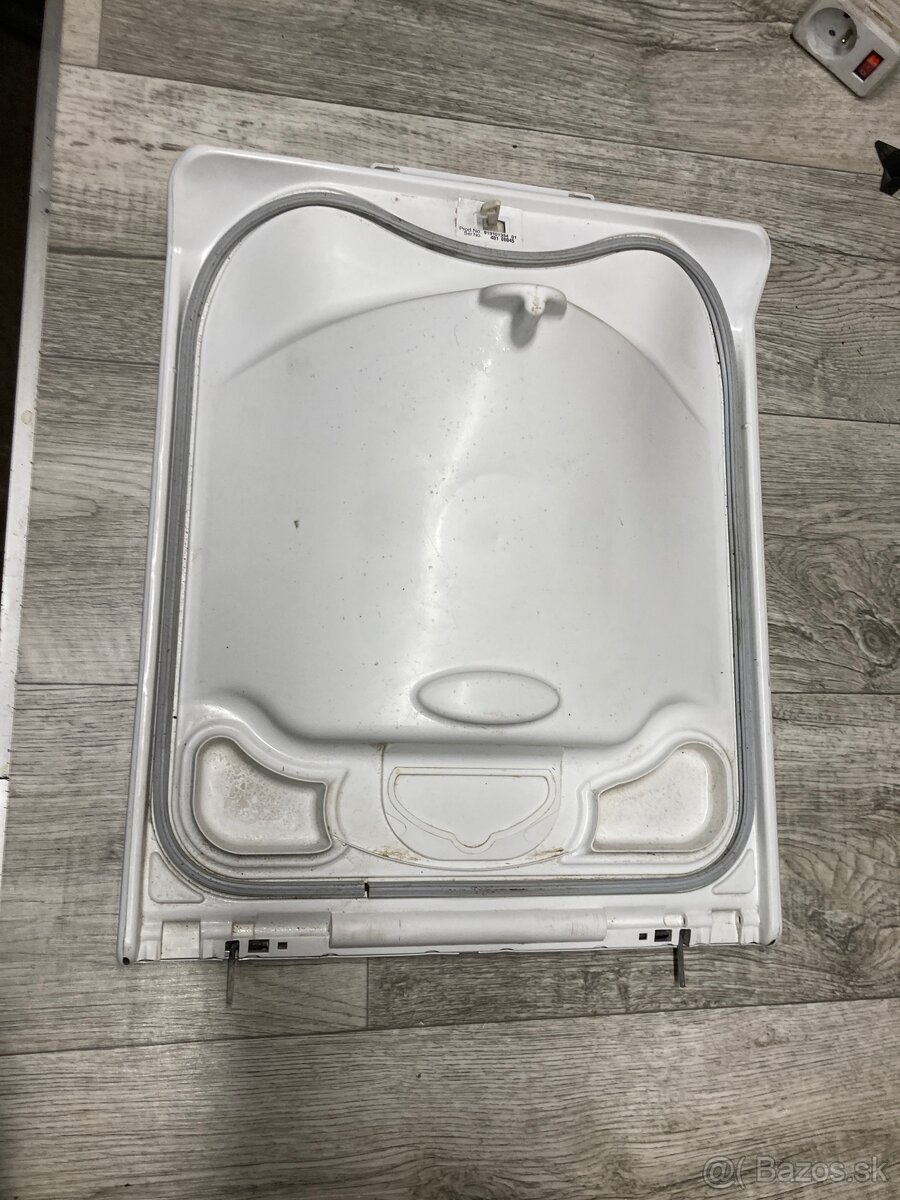 Dviera z vrch plnenej Elektrolux pracky - 2