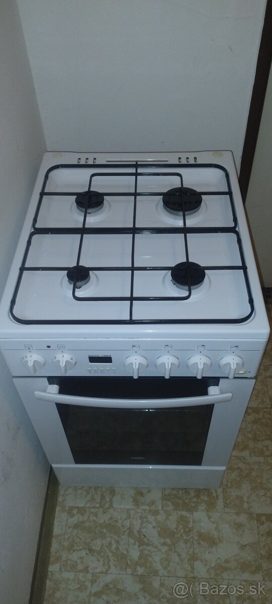 Kombinovaný sporák. - 2